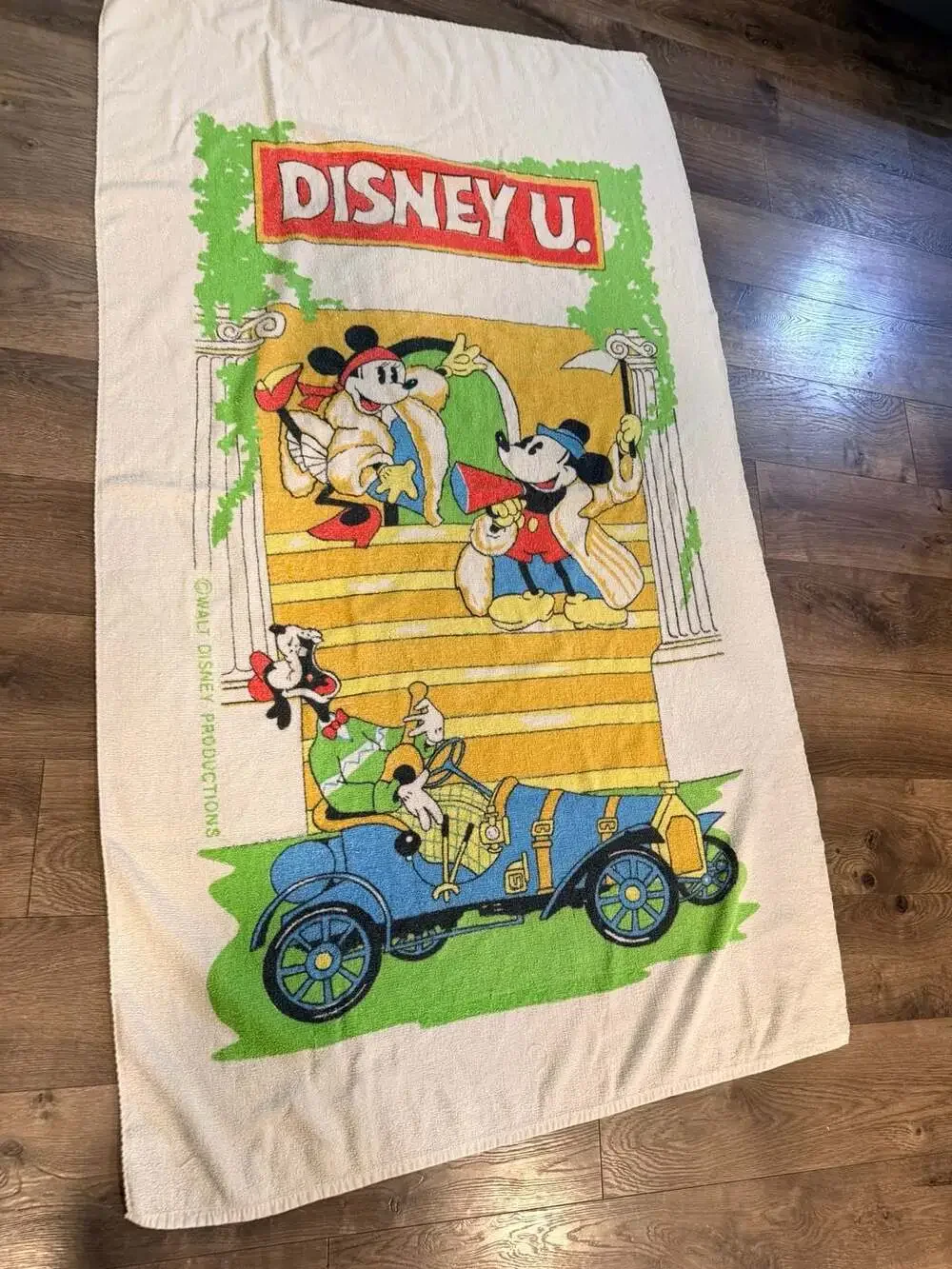 Vintage Walt Disney Productions Disney U. Mickey Minnie and Goofy Beach Towel